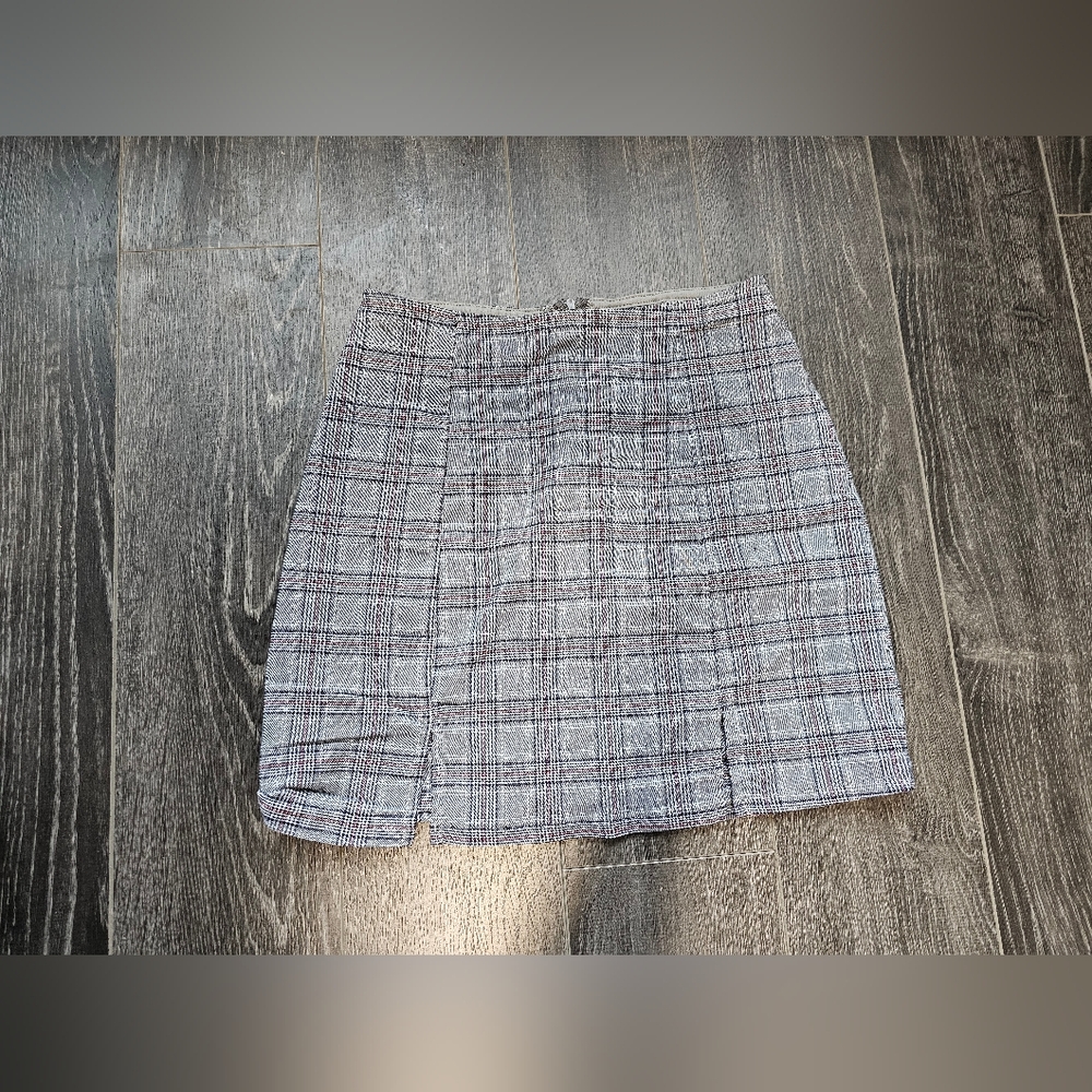 Winsor Plaid Skirt. Medium